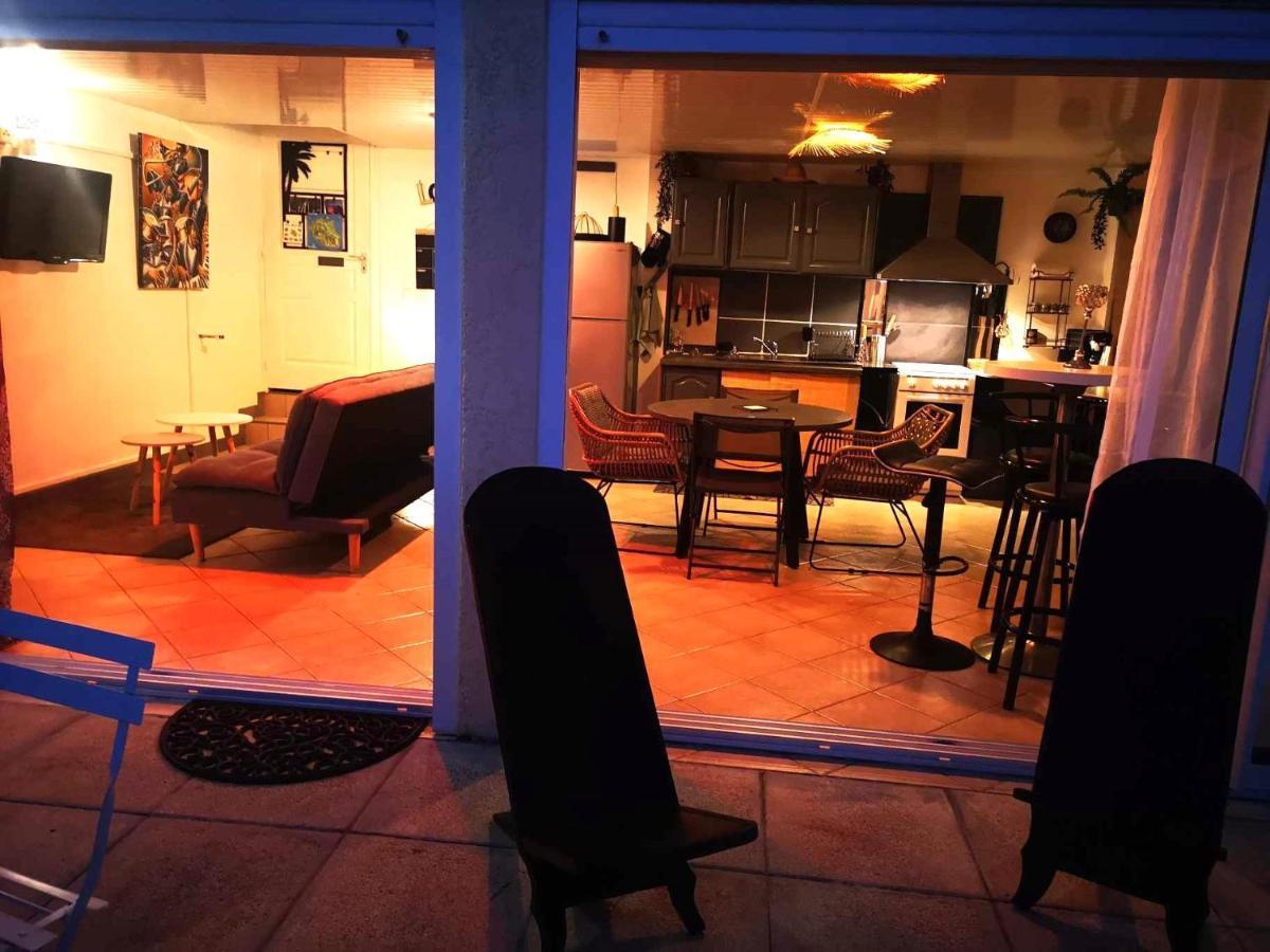 Le Panoramique Loft Bed & Breakfast เลอ ตอมปง ภายนอก รูปภาพ