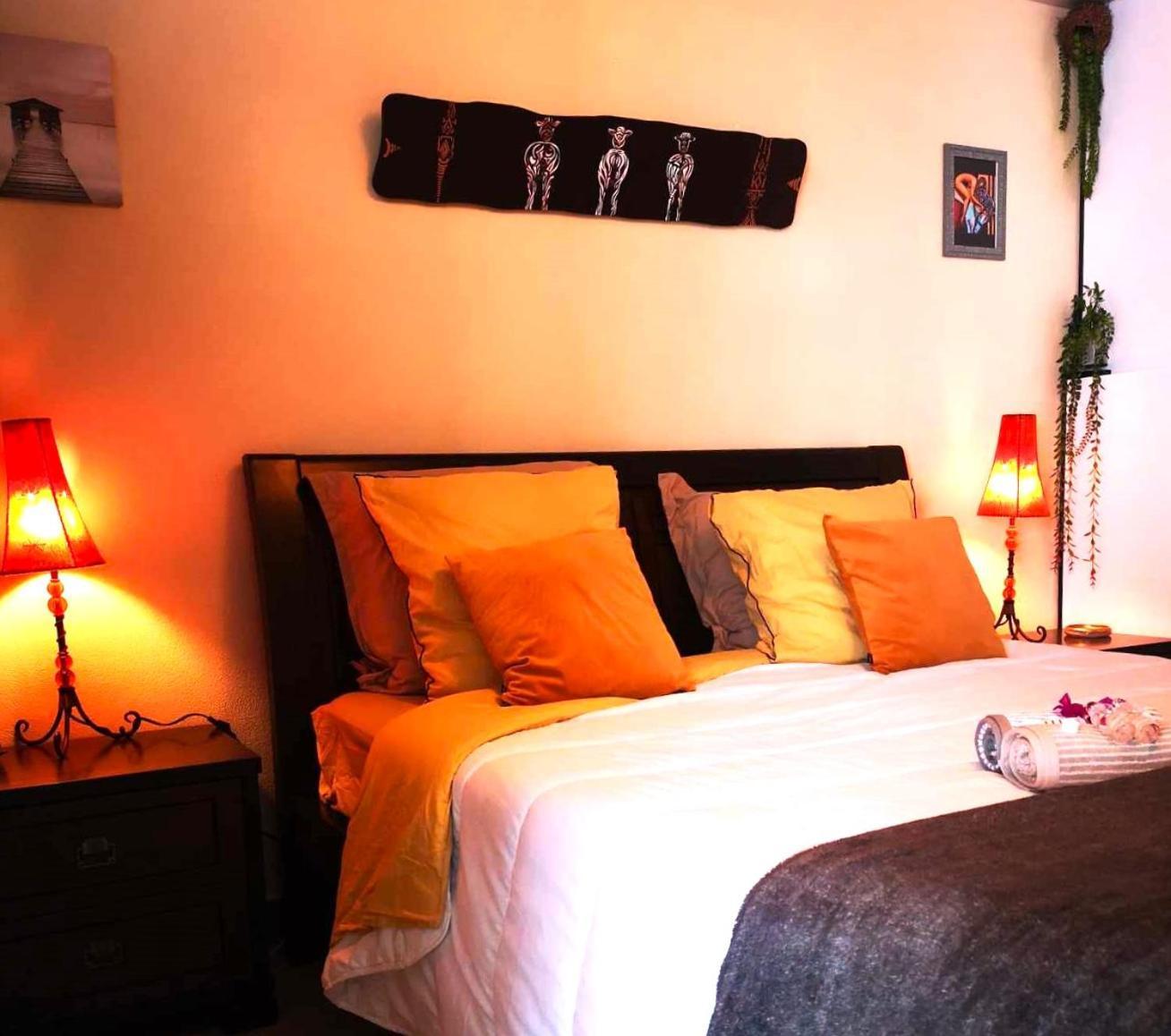Le Panoramique Loft Bed & Breakfast เลอ ตอมปง ภายนอก รูปภาพ